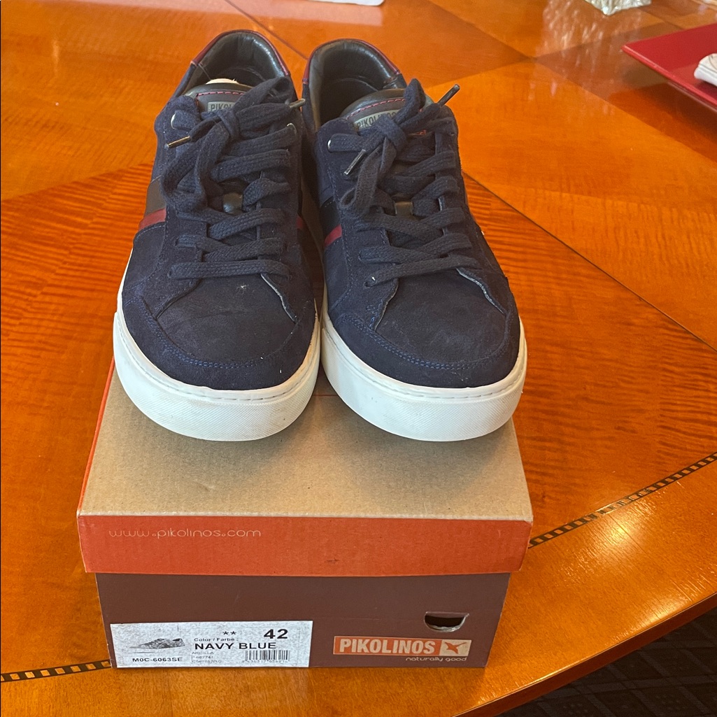 Pikolinos Dark Blue Suede/Leather Sneakers With Burgundy Accent Size 42 / 9.5